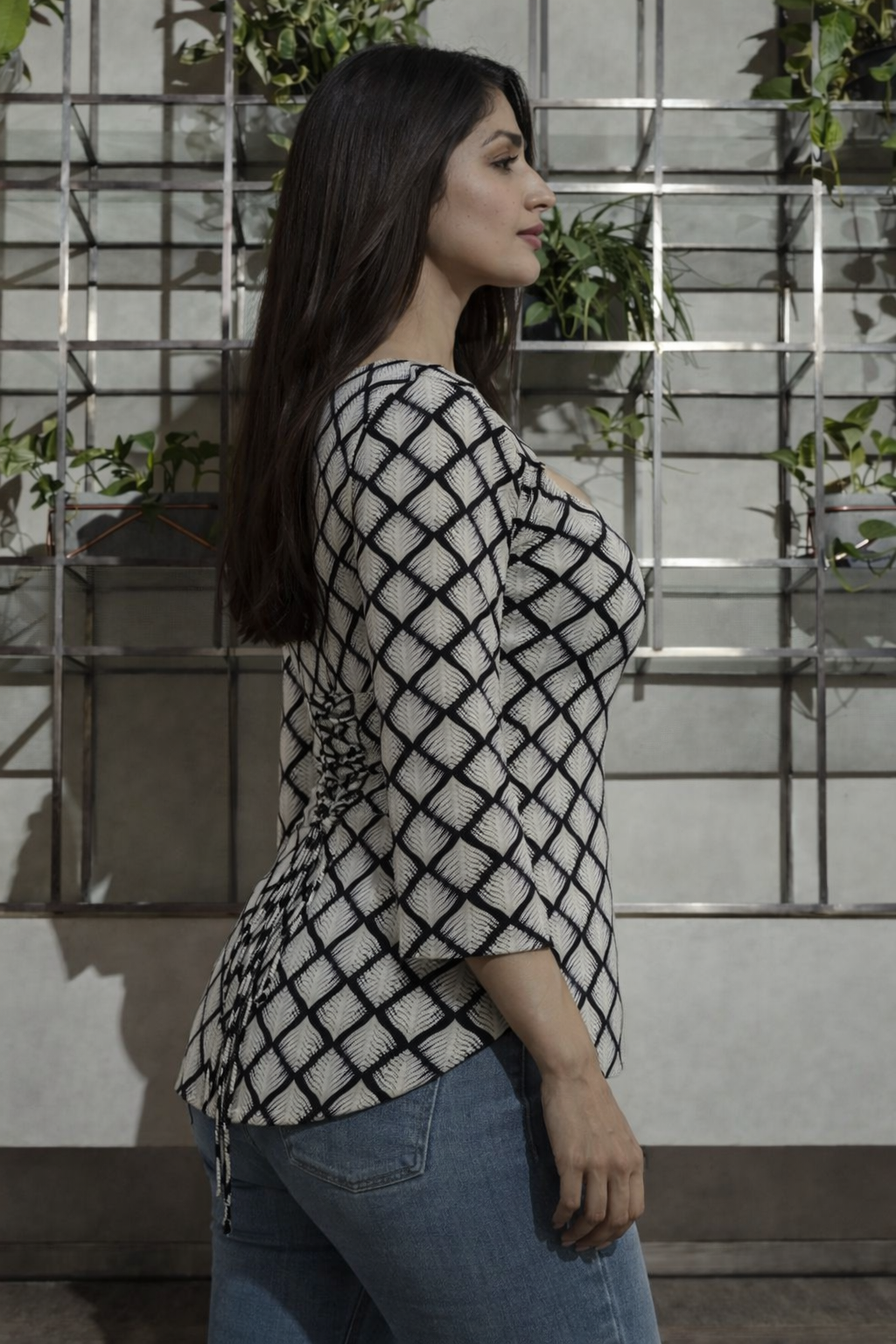 Aarsi Purnima  Lace-Up Convertible Tunic