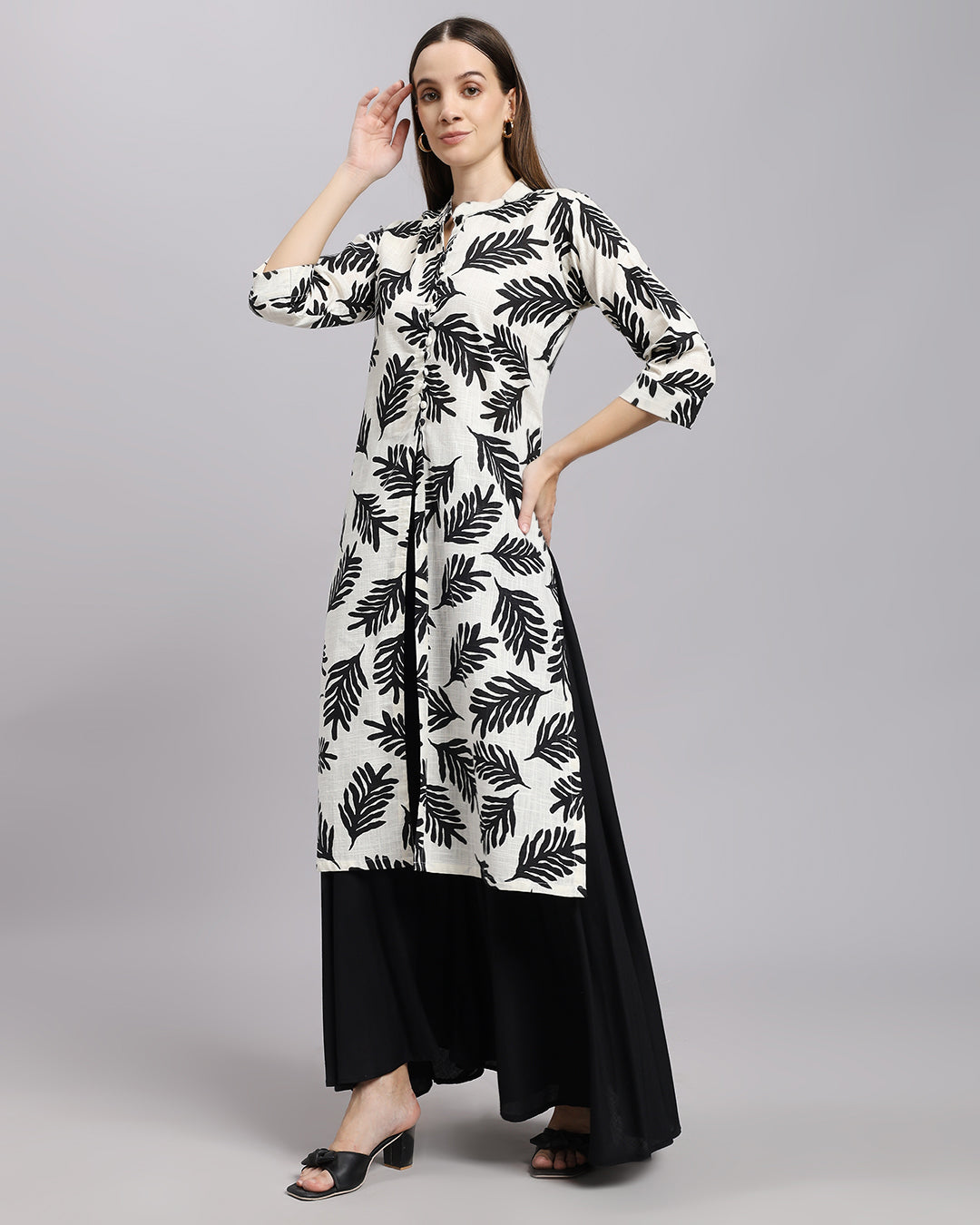 Black & Off-White Set