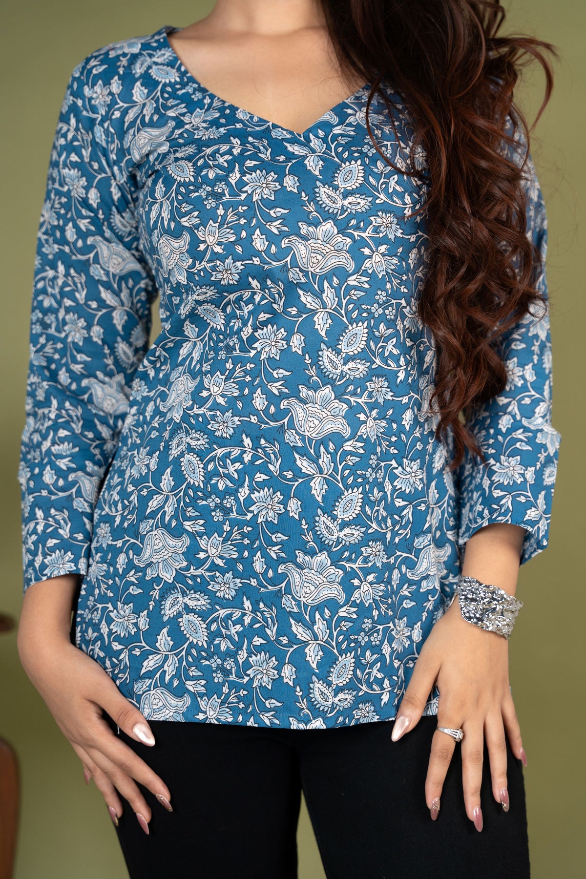 AARSI Myra Indigo Waves Resort Kurti