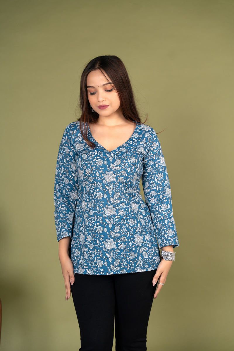 AARSI Myra Indigo Waves Resort Kurti