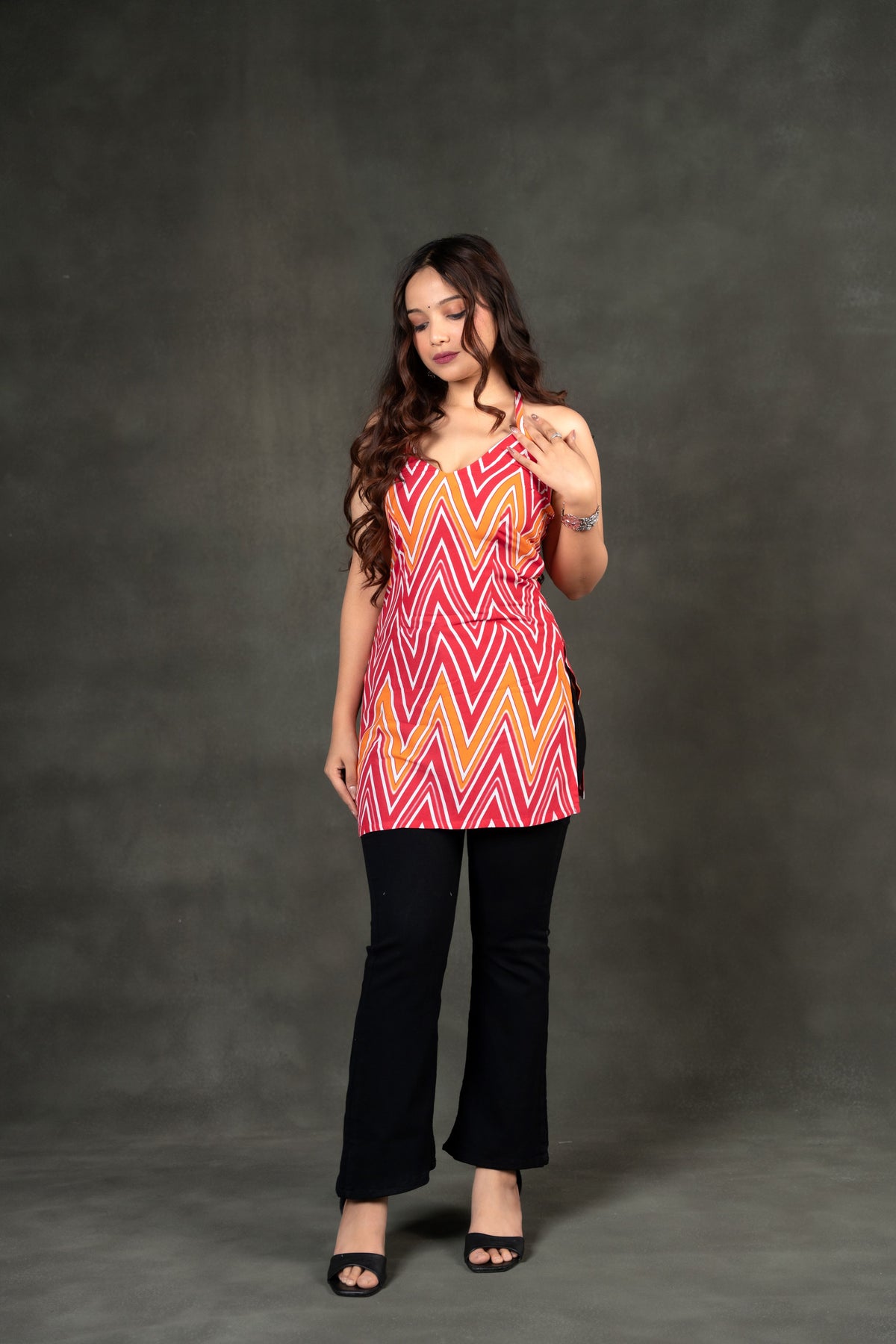 AARSI Siya Chevron Halter Kurti ( Elastic Back )