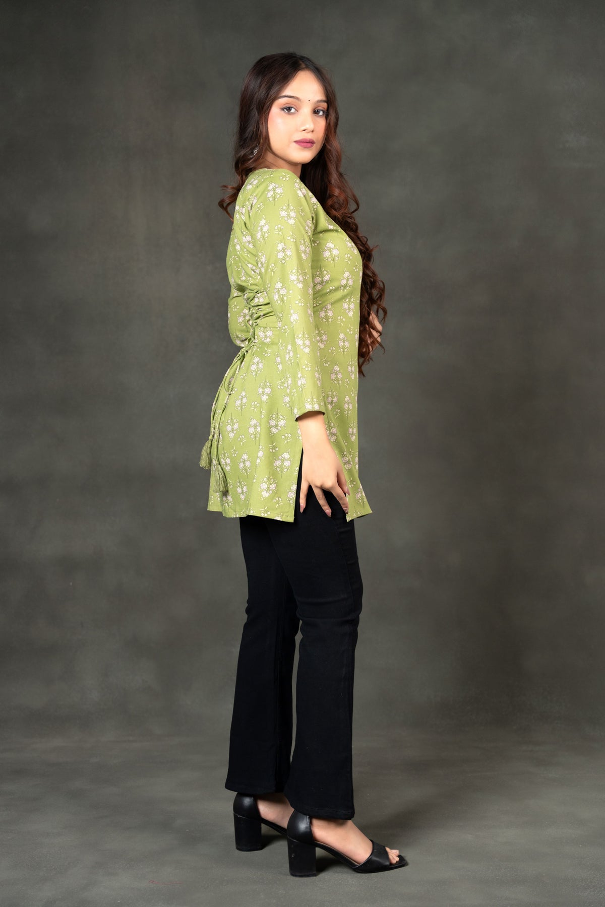 AARSI Anika Meadow Mist Kurti