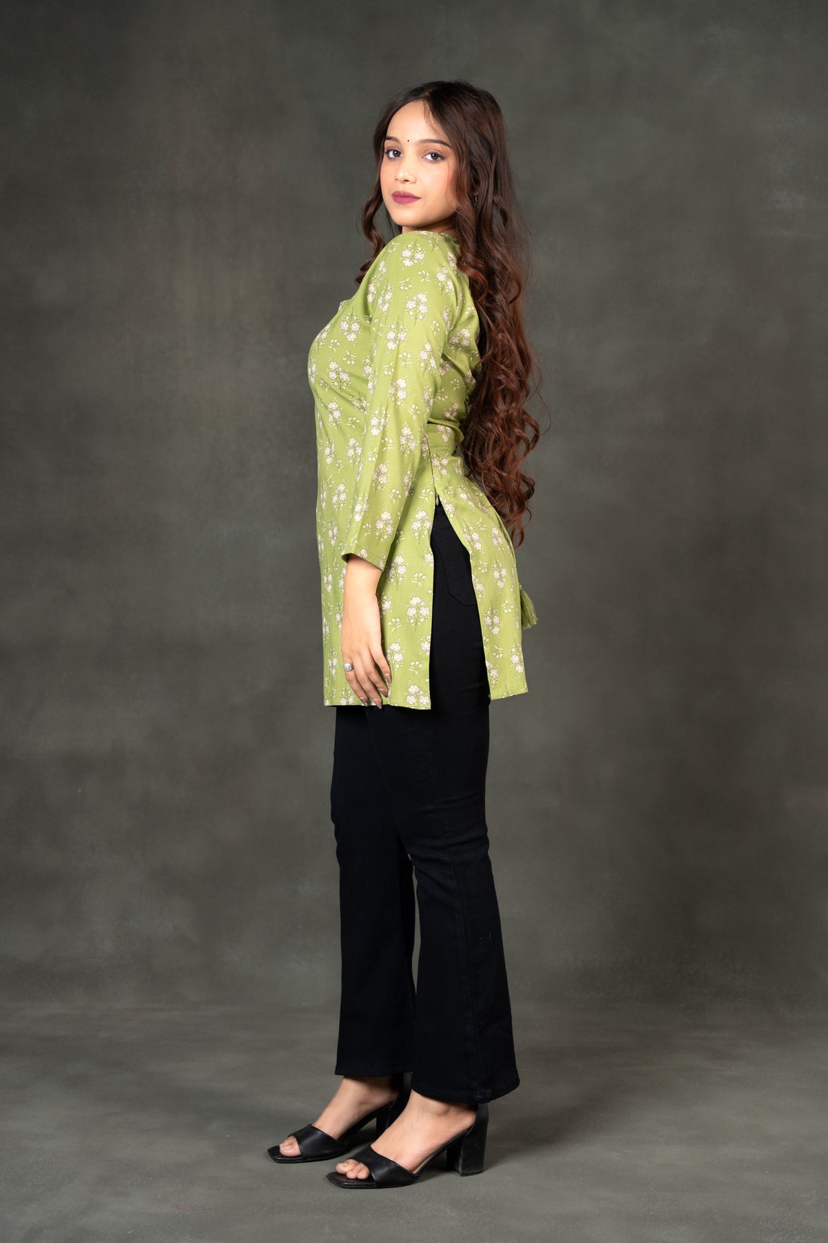 AARSI Anika Meadow Mist Kurti