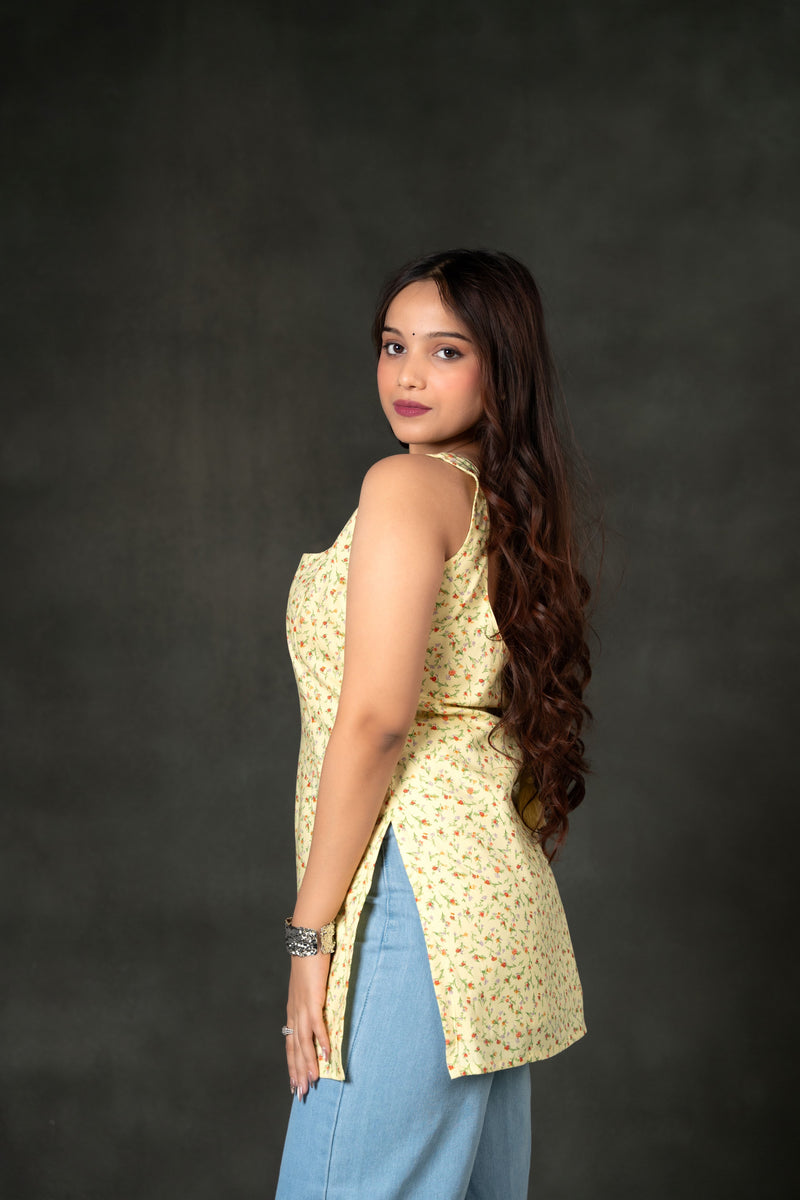 AARSI Shifa Pink Floral Block Print Square Neck Kurti