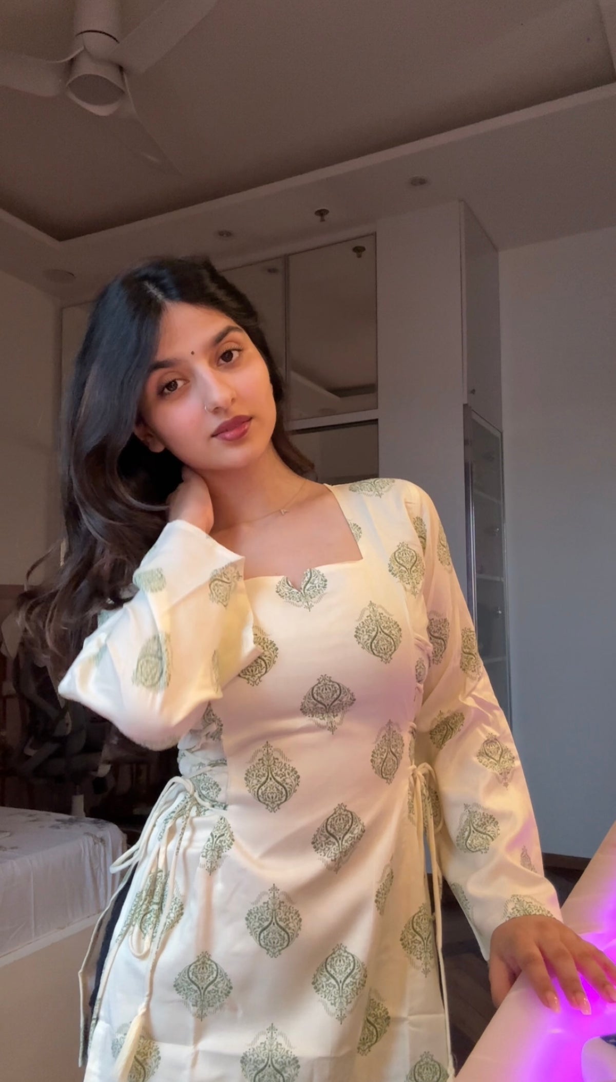 Aarsi Kaira Green Buta Side-Tie Kurti